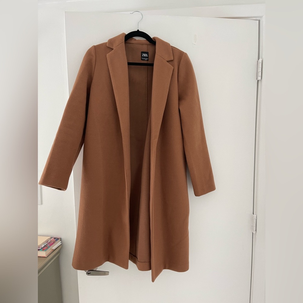 Zara trench coat size medium